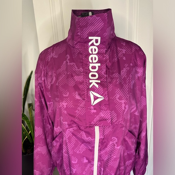 Women’s Reebok Printed Track Jacket small pink Print - Picture 4 of 16